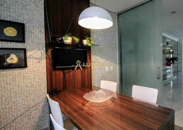 Imagem Imóvel com 4 Quartos à Venda, 320 m² em Belvedere - Belo Horizonte Imagem Imóvel com 4 Quartos à Venda, 320 m² em Belvedere - Belo Horizonte