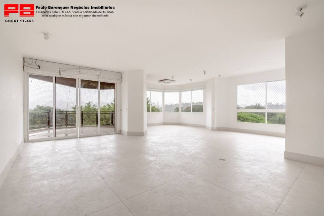 Apartamento com 4 Quartos à Venda, 260 m² em Vila Nova Conceição - São Paulo