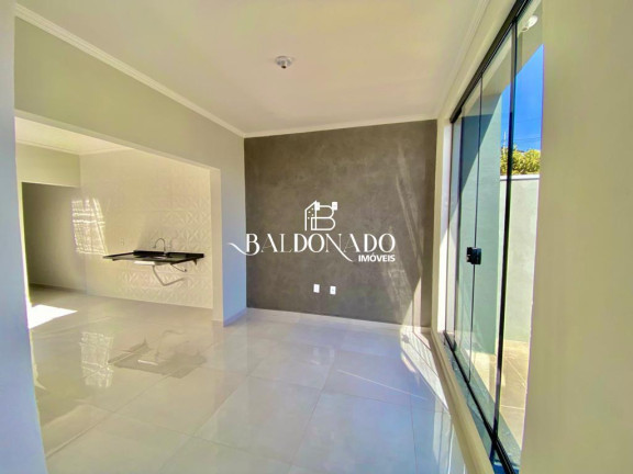 Imagem Casa com 3 Quartos à Venda, 80 m² em Centro - Extrema Imagem Casa com 3 Quartos à Venda, 80 m² em Centro - Extrema