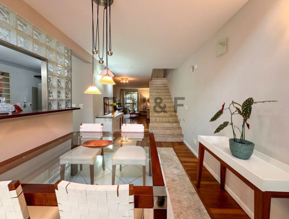 Casa com 3 Quartos à Venda, 220 m² em Brooklin  - São Paulo