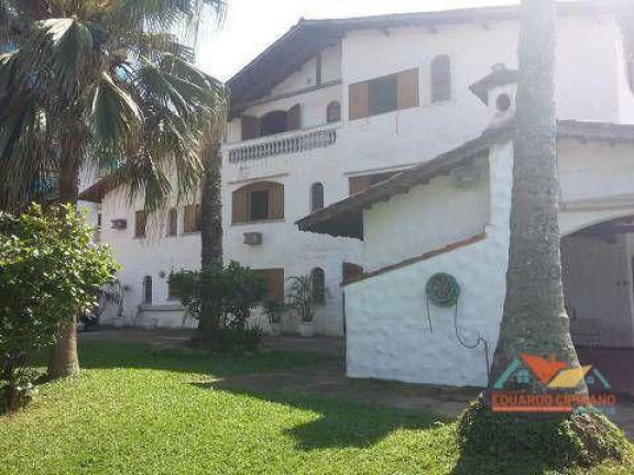 Sobrado com 8 Quartos à Venda, 507 m² em Massaguaçu - Caraguatatuba