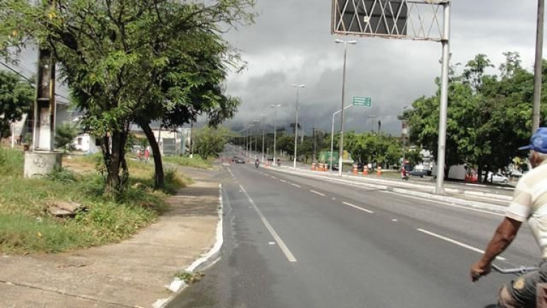 Imagem Terreno para Alugar, 1.854 m² em Pajuçara - Maracanaú