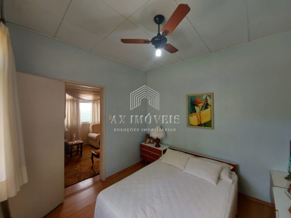 Imagem Casa com 3 Quartos à Venda, 190 m² em São Sebastião - Porto Alegre Imagem Casa com 3 Quartos à Venda, 190 m² em São Sebastião - Porto Alegre
