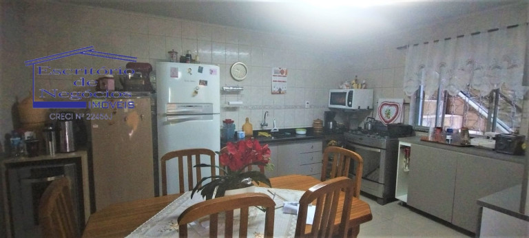Imagem Casa com 3 Quartos à Venda, 350 m² em Ipanema - Porto Alegre Imagem Casa com 3 Quartos à Venda, 350 m² em Ipanema - Porto Alegre