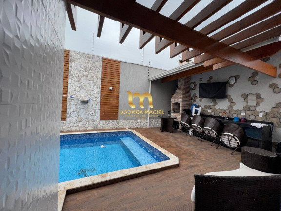 Imagem Casa com 3 Quartos à Venda, 180 m² em Maracanã - Praia Grande