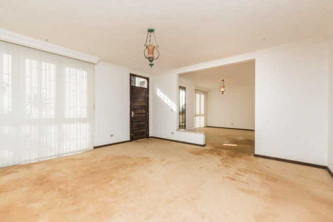 Imagem Casa com 4 Quartos à Venda, 209 m² em Seminário - Curitiba Imagem Casa com 4 Quartos à Venda, 209 m² em Seminário - Curitiba