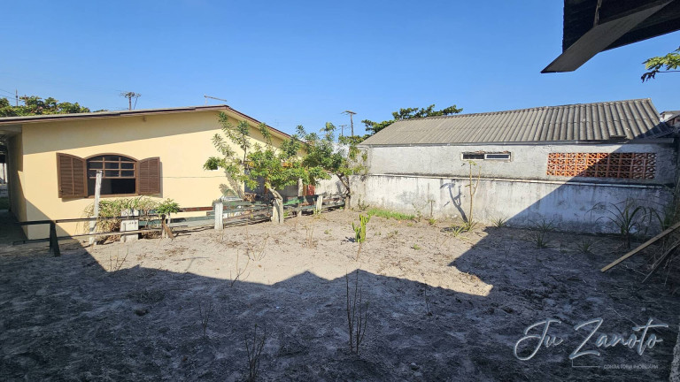 Imagem Casa com 2 Quartos à Venda, 300 m² em Balneário Rivieira - Matinhos Imagem Casa com 2 Quartos à Venda, 300 m² em Balneário Rivieira - Matinhos