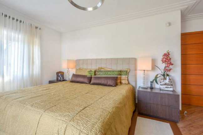 Imagem Casa com 4 Quartos à Venda, 538 m² em Campo Comprido - Curitiba