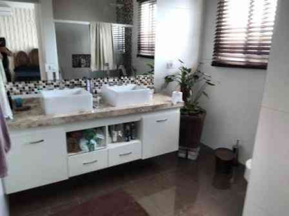 Imagem Casa com 3 Quartos à Venda, 290 m² em Brisas - Mogi Das Cruzes Imagem Casa com 3 Quartos à Venda, 290 m² em Brisas - Mogi Das Cruzes