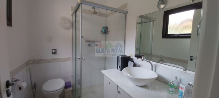 Imagem Casa com 4 Quartos à Venda, 373 m² Imagem Casa com 4 Quartos à Venda, 373 m²