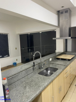 Imagem Casa com 4 Quartos à Venda,  em Condomínio Residencial Santa Helena - Bragança Paulista