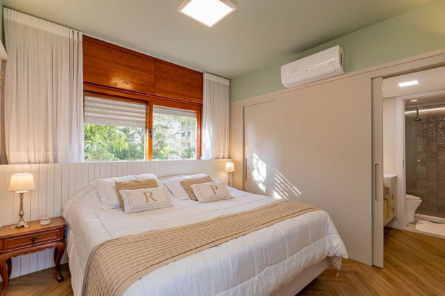 Imagem Apartamento com 3 Quartos à Venda, 120 m² em Menino Deus - Porto Alegre