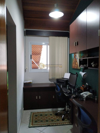 Imagem Sobrado com 3 Quartos à Venda, 315 m² em Vila Pires - Santo André