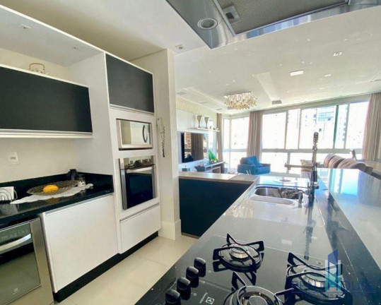 Imagem Apartamento com 3 Quartos à Venda, 137 m² em Centro - Balneário Camboriú Imagem Apartamento com 3 Quartos à Venda, 137 m² em Centro - Balneário Camboriú