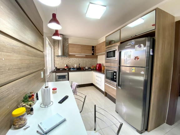 Imagem Casa com 3 Quartos à Venda, 338 m² em Jardim Itália - Chapecó Imagem Casa com 3 Quartos à Venda, 338 m² em Jardim Itália - Chapecó
