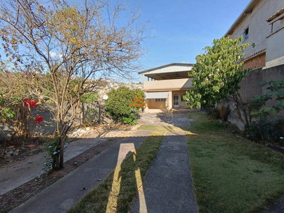 Imagem Casa com 3 Quartos para Alugar, 385 m² Imagem Casa com 3 Quartos para Alugar, 385 m²