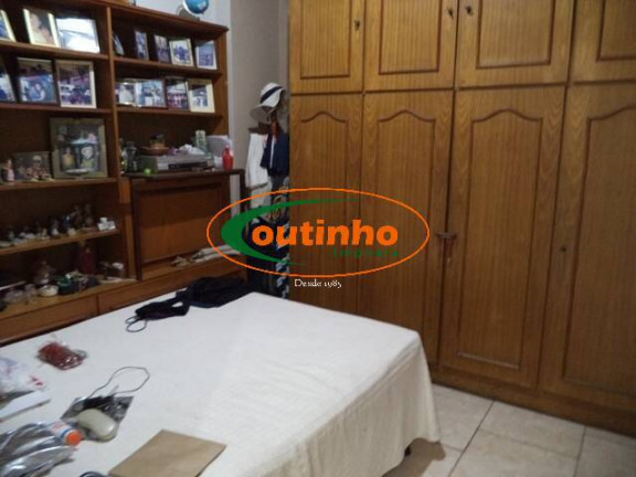 Imagem Casa com 5 Quartos à Venda, 258 m² em Andaraí - Rio De Janeiro Imagem Casa com 5 Quartos à Venda, 258 m² em Andaraí - Rio De Janeiro