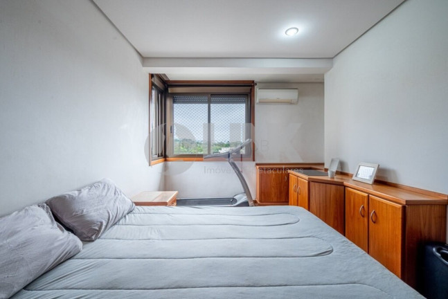 Imagem Apartamento com 3 Quartos à Venda, 117 m² em Petrópolis - Porto Alegre Imagem Apartamento com 3 Quartos à Venda, 117 m² em Petrópolis - Porto Alegre