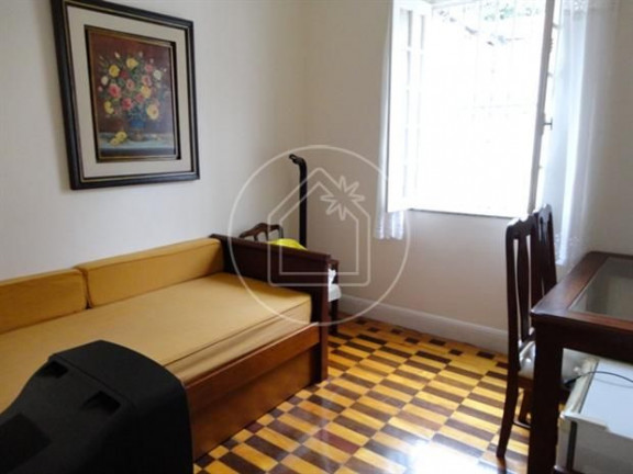 Imagem Casa com 5 Quartos à Venda, 270 m² em Urca - Rio De Janeiro Imagem Casa com 5 Quartos à Venda, 270 m² em Urca - Rio De Janeiro