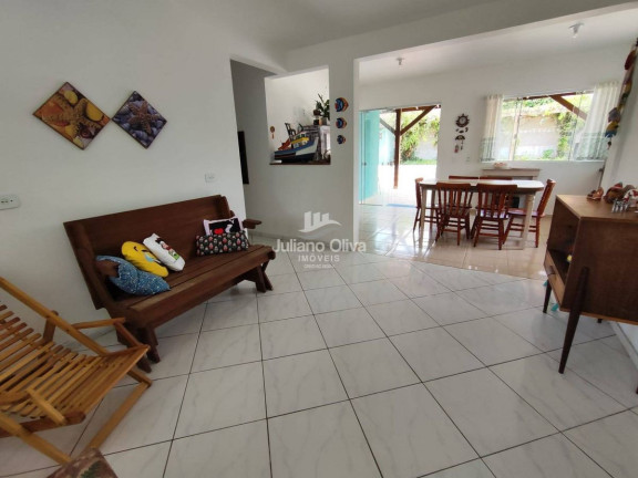 Imagem Casa à Venda, 133 m² em Barra Do Sai - Itapoá
