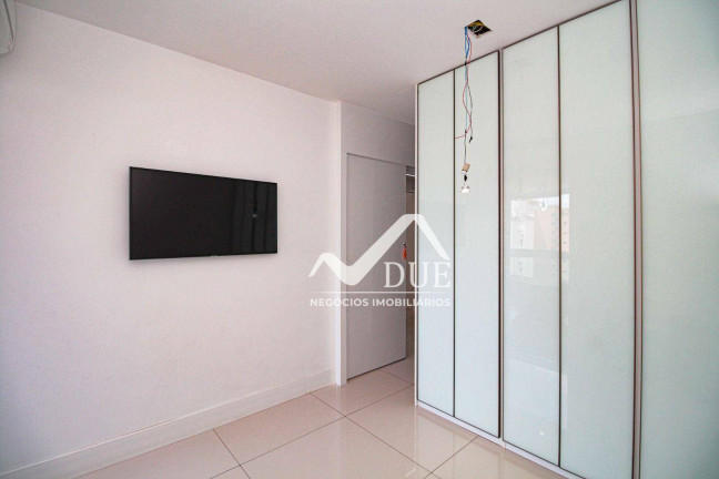 Imagem Apartamento com 3 Quartos à Venda, 125 m² em Ponta Da Praia - Santos Imagem Apartamento com 3 Quartos à Venda, 125 m² em Ponta Da Praia - Santos