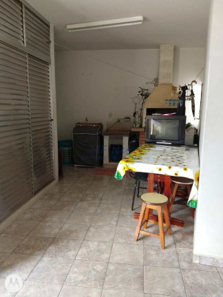 Imagem Casa com 3 Quartos à Venda, 900 m² em Centro - Pirassununga Imagem Casa com 3 Quartos à Venda, 900 m² em Centro - Pirassununga