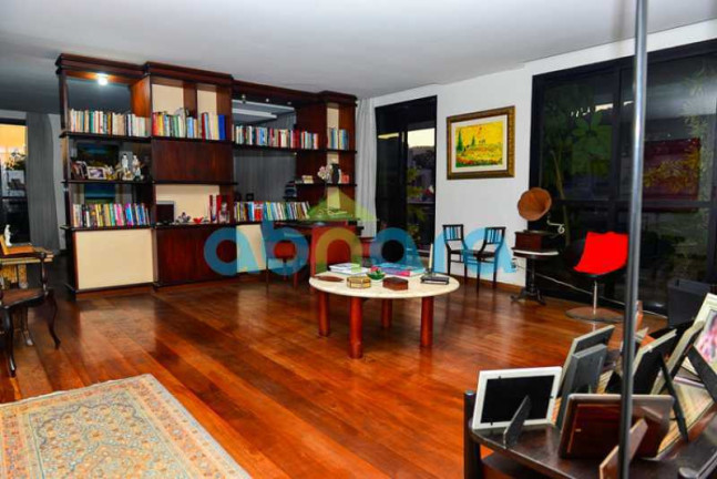Imagem Apartamento com 4 Quartos à Venda, 198 m² em Copacabana - Rio De Janeiro Imagem Apartamento com 4 Quartos à Venda, 198 m² em Copacabana - Rio De Janeiro