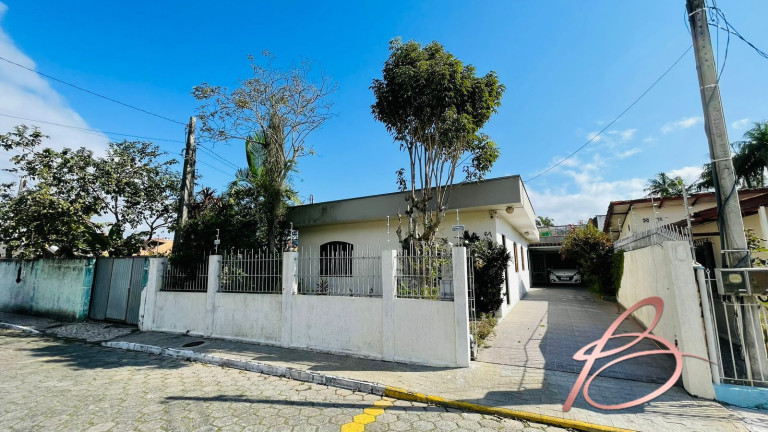 Imagem Casa com 3 Quartos à Venda, 161 m² em São João - Itajaí