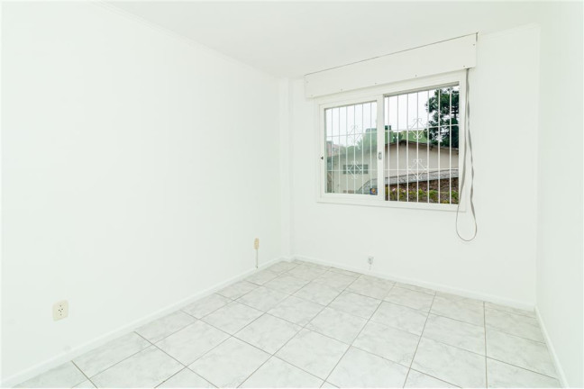 Imagem Imóvel com 1 Quarto à Venda,  em Passo Da Areia - Porto Alegre