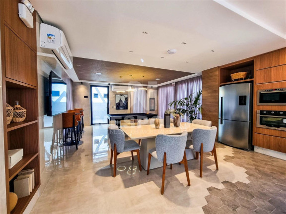 Imagem Apartamento com 2 Quartos à Venda,  em Centro - Balneario Camboriu