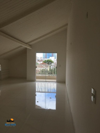Imagem Casa com 3 Quartos à Venda, em Embaré - Santos Imagem Casa com 3 Quartos à Venda, em Embaré - Santos