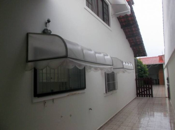 Imagem Casa com 4 Quartos à Venda, 350 m² em Maria Helena Novaes - Peruíbe Imagem Casa com 4 Quartos à Venda, 350 m² em Maria Helena Novaes - Peruíbe