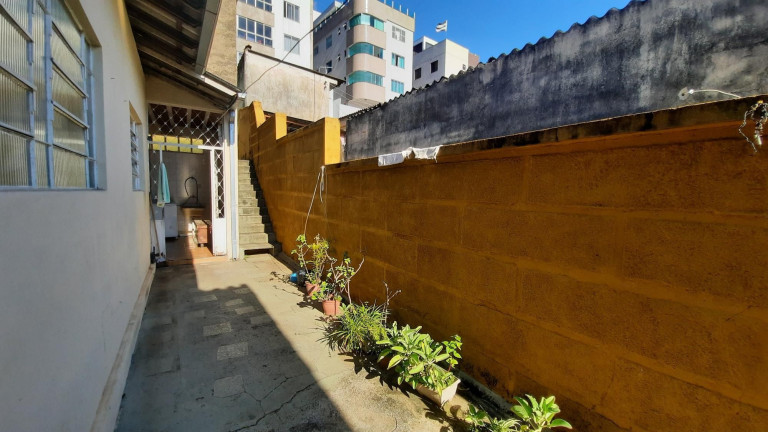 Imagem Casa com 4 Quartos à Venda, 235 m² em Barreiro - Belo Horizonte Imagem Casa com 4 Quartos à Venda, 235 m² em Barreiro - Belo Horizonte