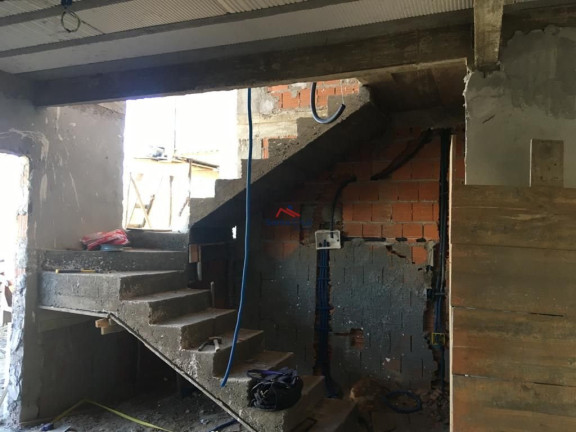 Imagem Sobrado com 2 Quartos à Venda, 125 m² em São João Do Rio Vermelho - Florianópolis Imagem Sobrado com 2 Quartos à Venda, 125 m² em São João Do Rio Vermelho - Florianópolis