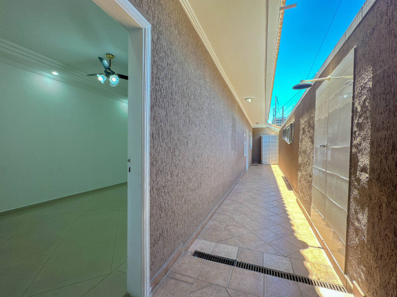 Imagem Casa com 3 Quartos à Venda, 130 m² em Canto Do Forte - Praia Grande Imagem Casa com 3 Quartos à Venda, 130 m² em Canto Do Forte - Praia Grande