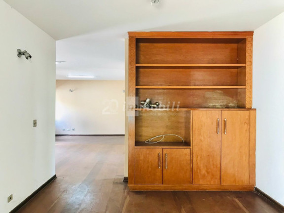 Imagem Casa com 4 Quartos à Venda ou Locação, 300 m² em Pacaembu - São Paulo Imagem Casa com 4 Quartos à Venda ou Locação, 300 m² em Pacaembu - São Paulo