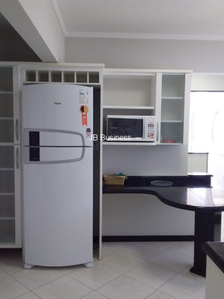 Imagem Imóvel com 3 Quartos à Venda, 228 m² em Centro - Balneário Camboriú Imagem Imóvel com 3 Quartos à Venda, 228 m² em Centro - Balneário Camboriú