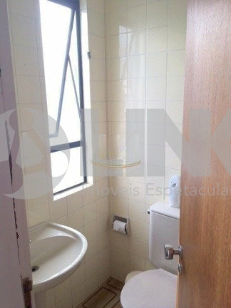 Imagem Imóvel com 2 Quartos à Venda, 131 m² em Menino Deus - Porto Alegre Imagem Imóvel com 2 Quartos à Venda, 131 m² em Menino Deus - Porto Alegre