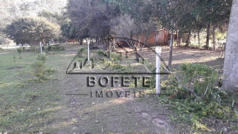 Imagem Imóvel com 2 Quartos à Venda, 25.000 m² em Gigante - Bofete Imagem Imóvel com 2 Quartos à Venda, 25.000 m² em Gigante - Bofete