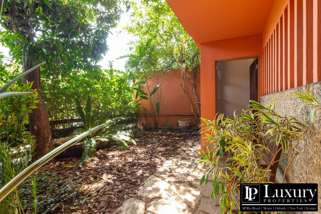 Imagem Casa com 4 Quartos à Venda, em Sumaré - São Paulo Imagem Casa com 4 Quartos à Venda, em Sumaré - São Paulo