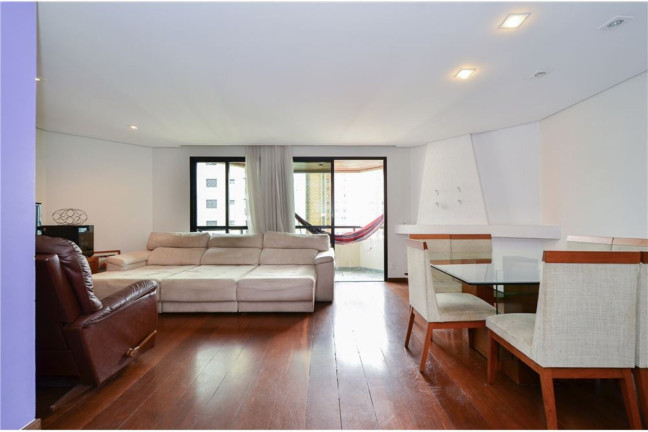 Imagem Apartamento com 3 Quartos à Venda, 130 m² em Moema - São Paulo Imagem Apartamento com 3 Quartos à Venda, 130 m² em Moema - São Paulo