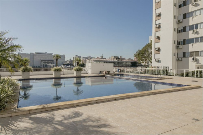 Imagem Apartamento com 2 Quartos à Venda, 58 m² em Passo Da Areia - Porto Alegre