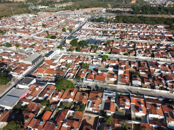 Imagem Casa com 4 Quartos à Venda, 360 m² em Pitimbu - Natal Imagem Casa com 4 Quartos à Venda, 360 m² em Pitimbu - Natal