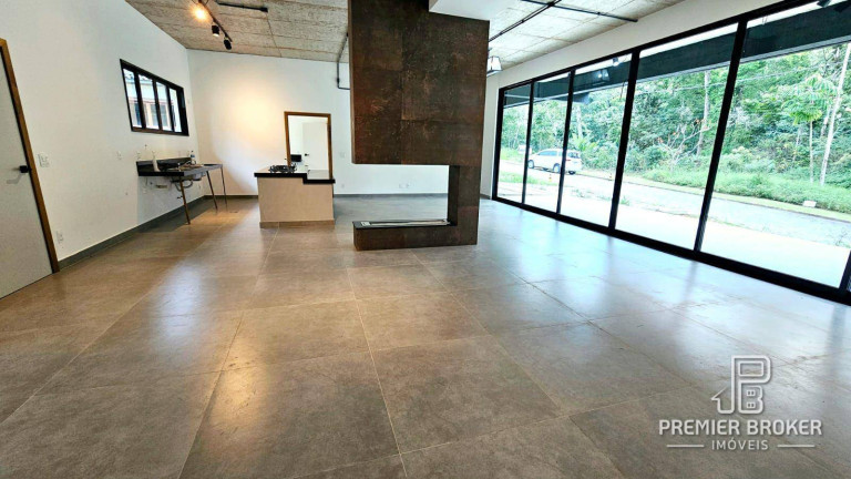 Imagem Casa com 3 Quartos à Venda, 289 m² em Quebra Frascos - Teresópolis Imagem Casa com 3 Quartos à Venda, 289 m² em Quebra Frascos - Teresópolis
