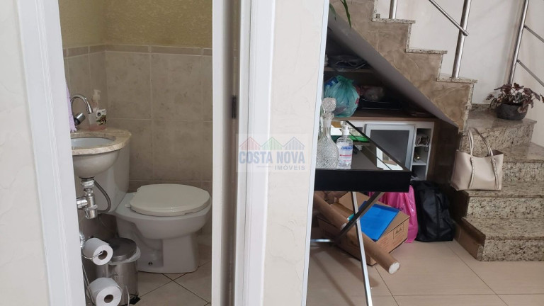 Imagem Casa com 3 Quartos à Venda, 208 m² em Horto Florestal - São Paulo