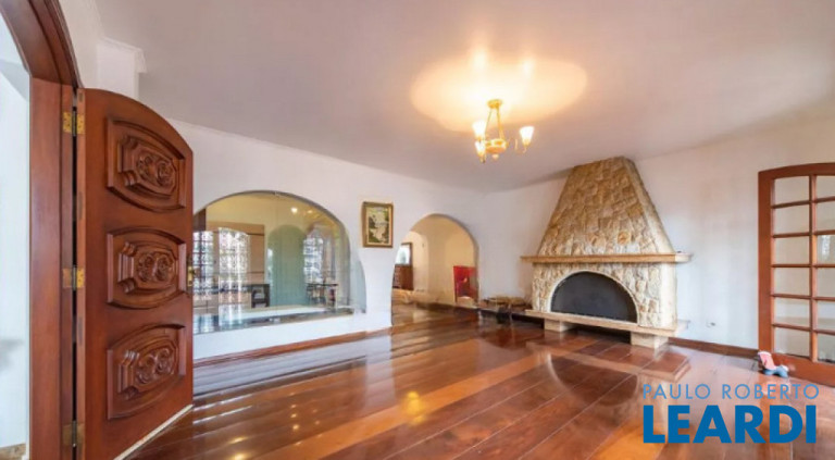 Imagem Sobrado com 3 Quartos à Venda, 350 m² em Jardim - Santo André Imagem Sobrado com 3 Quartos à Venda, 350 m² em Jardim - Santo André