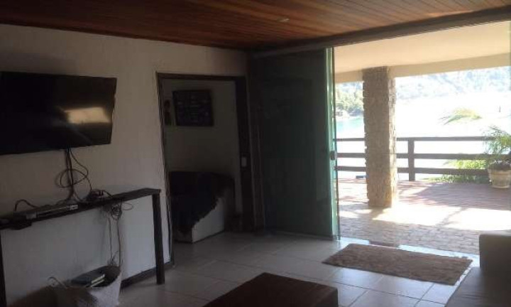 Imagem Sobrado com 6 Quartos à Venda, em Ponta Do Sapê (cunhambebe) - Angra Dos Reis Imagem Sobrado com 6 Quartos à Venda, em Ponta Do Sapê (cunhambebe) - Angra Dos Reis
