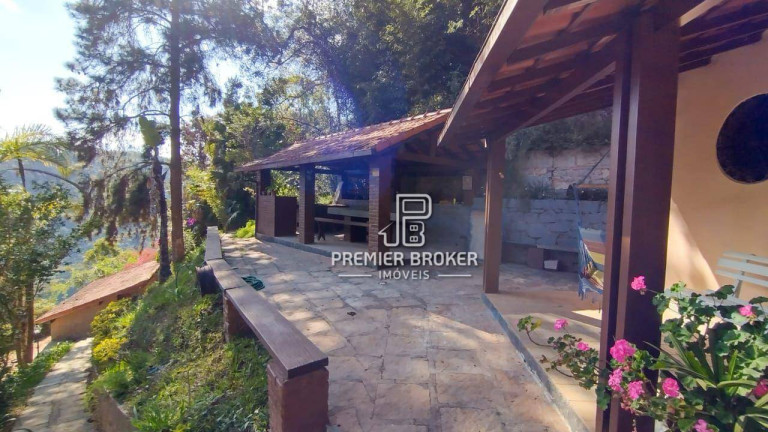 Casa com 4 Quartos à Venda, 249 m² em Colônia Alpina - Teresópolis