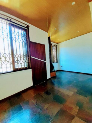 Imagem Casa com 3 Quartos à Venda, 245 m² em Jardim Sabará - Porto Alegre Imagem Casa com 3 Quartos à Venda, 245 m² em Jardim Sabará - Porto Alegre