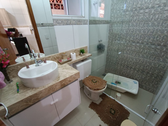 Imagem Imóvel com 
            	3             Quartos à Venda, 130 m² em 
            	Jardim Pampulha             - 
            	Aparecida De Goiania            